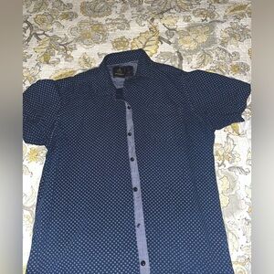 Men’s XL shirt
